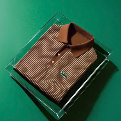 Herren-Poloshirt mit gestreiften Knöpfen und kurzen Ärmeln